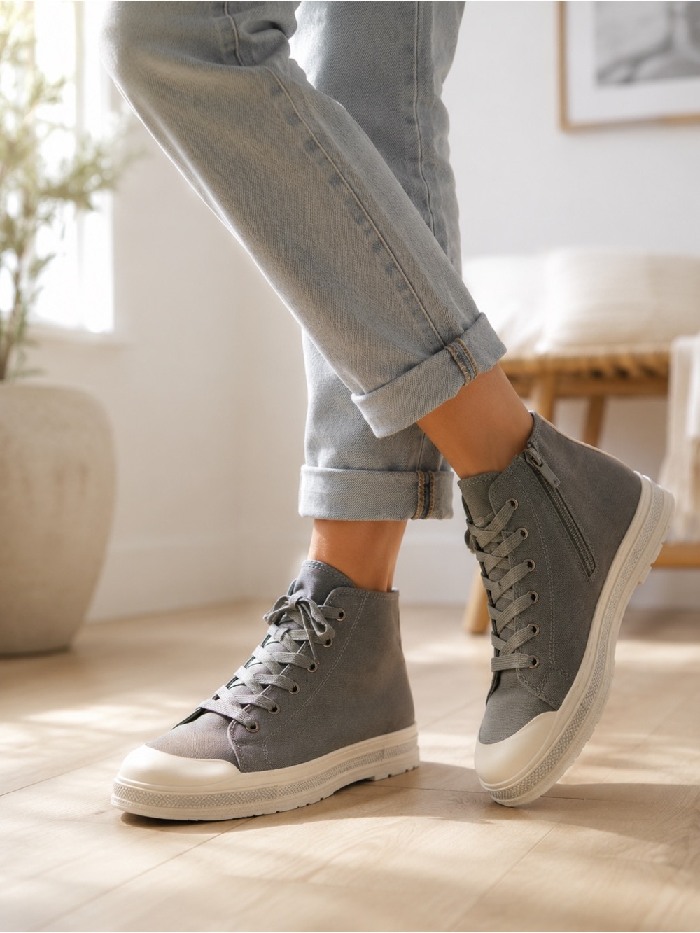 Size 10 NIB UnionBay High-Top Canvas Sneakers in Olive Gray with Cream Sole